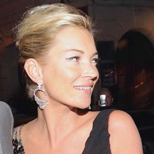 chignon banane cheveux courts