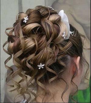 chignon boucles mariage