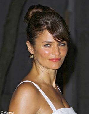 chignon visage rond