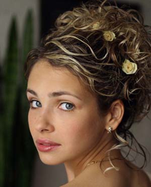 coiffure mariage chignon cote