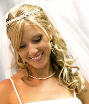modele chignon mariage cheveux mi long
