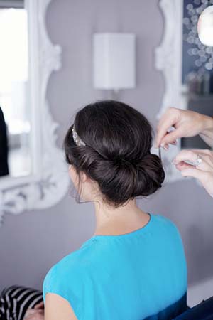 simple chignon tutorial